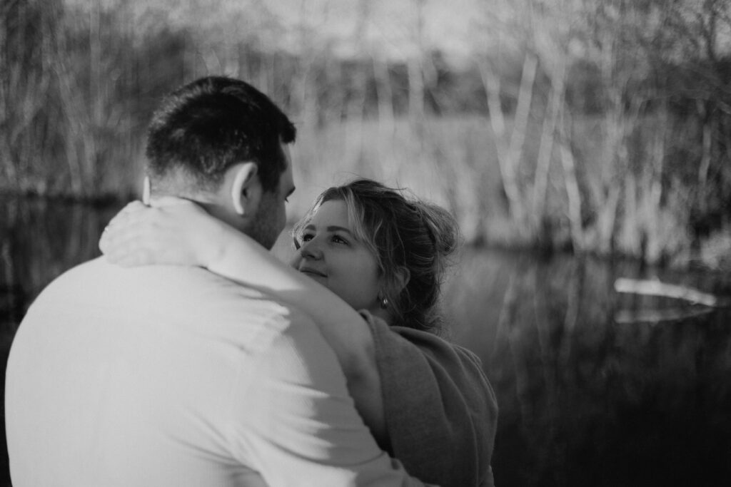 portraitfotografie-paarfotografie-bodensee-stockach-radolfzell-fotograf-paare-fotografie-jennifer-mangold