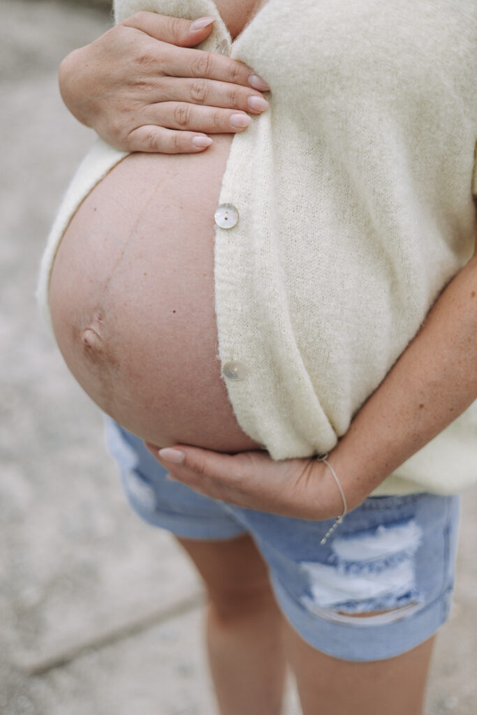 fotograf-stockach-bodensee-radolfzell-babybauchshooting-fotografin