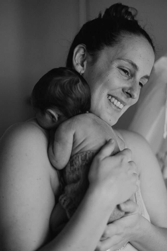 fotograf-stockach-radolfzell-bodensee-neugeborenenfotografie-newborn-homestory-familienfotograf