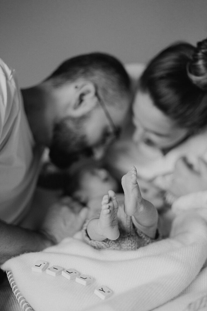 fotograf-stockach-radolfzell-bodensee-neugeborenenfotografie-newborn-homestory-familienfotograf